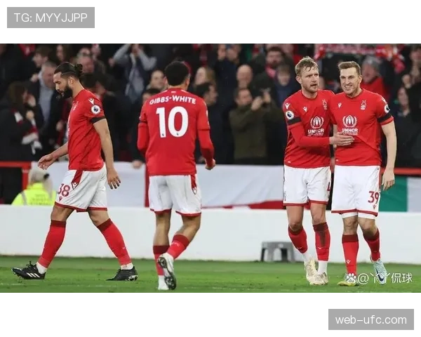 比赛纪实：诺丁汉森林最后时刻获得点球，VAR长时间复核后维持原判