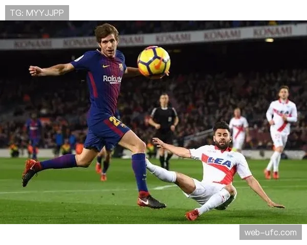 马略卡vs阿拉维斯比赛因极端天气中断一小时，现已恢复进行